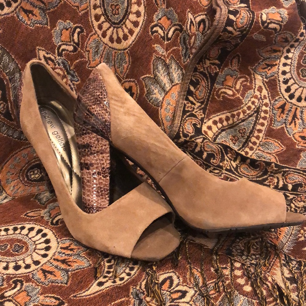 NWOT Andrew Geller Suede & Lizard Heels - Picture 2 of 7